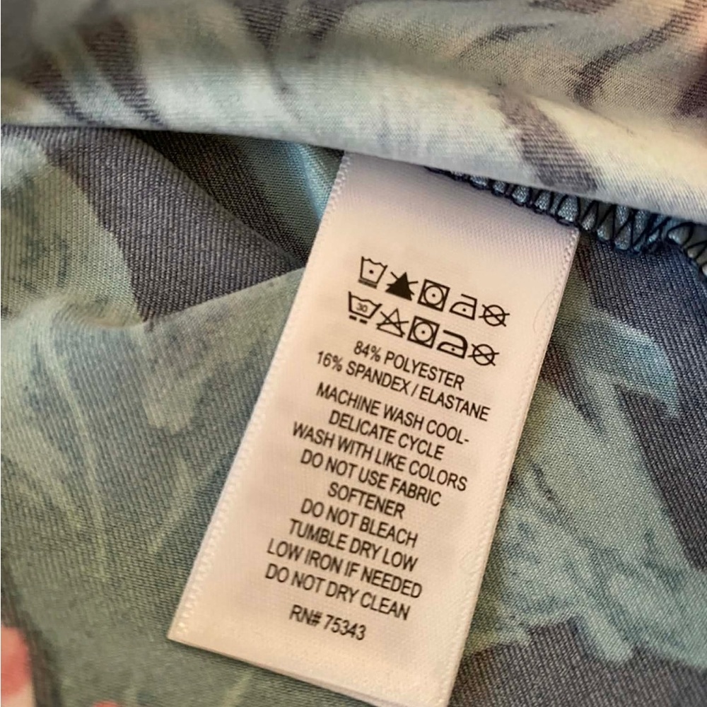 ✨🆕✨Brand New Tommy Bahama Everyday Active Floral Set - Picture 9 of 10